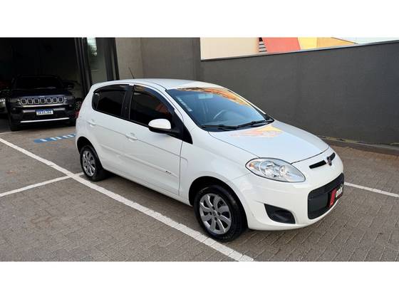 FIAT PALIO 1.0 MPI ATTRACTIVE 8V FLEX 4P MANUAL FIAT PALIO 1.0 MPI ATTRACTIVE 8V FLEX 4P MANUAL